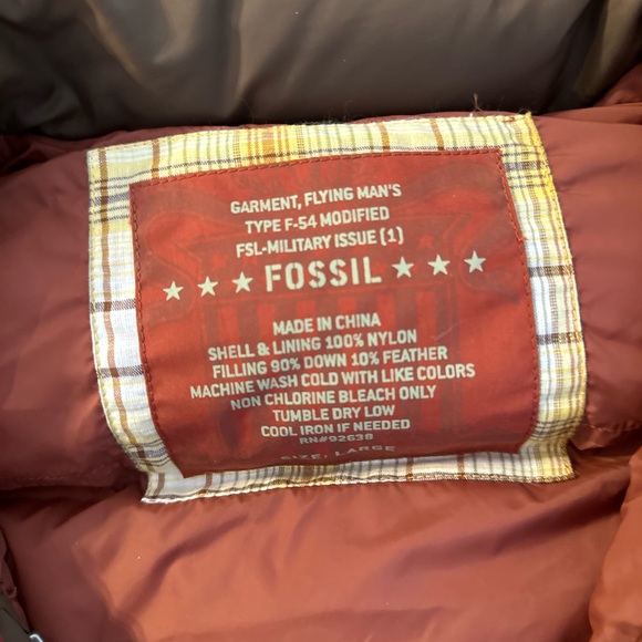 Fossil vest - Picture 2 of 2